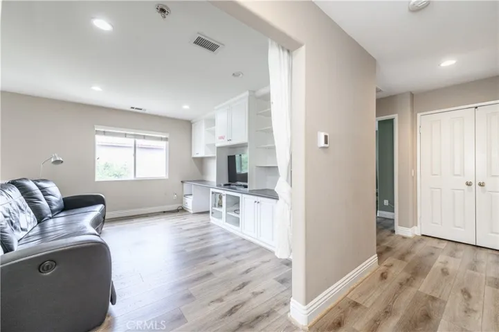 5 Pacific Crst, Irvine, California 92602