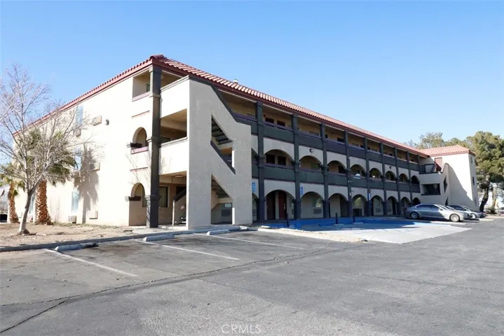 13409 Mariposa Road, Victorville, California 92395