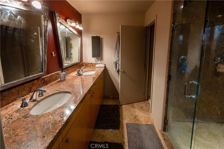 22140 E Frontier Road, Clovis, California 93619
