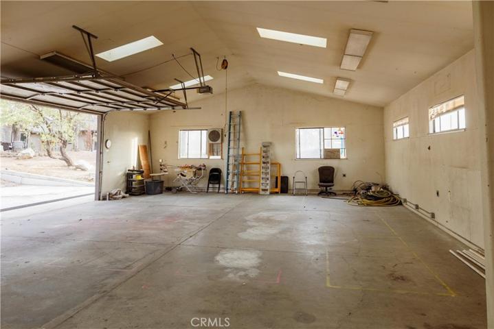 22140 E Frontier Road, Clovis, California 93619