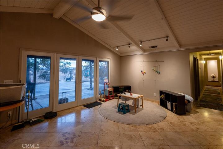 22140 E Frontier Road, Clovis, California 93619
