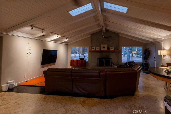 22140 E Frontier Road, Clovis, California 93619