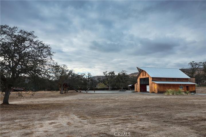 22140 E Frontier Road, Clovis, California 93619