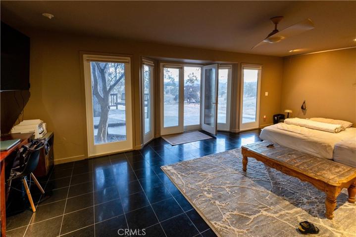22140 E Frontier Road, Clovis, California 93619
