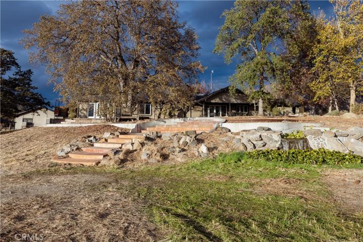 22140 E Frontier Road, Clovis, California 93619