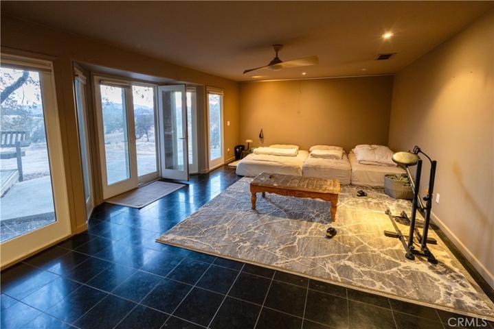 22140 E Frontier Road, Clovis, California 93619