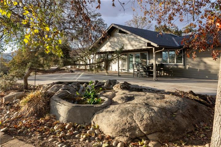 22140 E Frontier Road, Clovis, California 93619