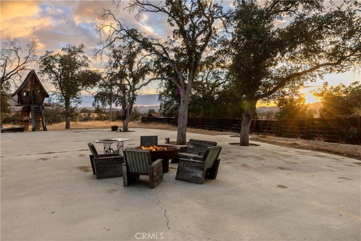 22140 E Frontier Road, Clovis, California 93619
