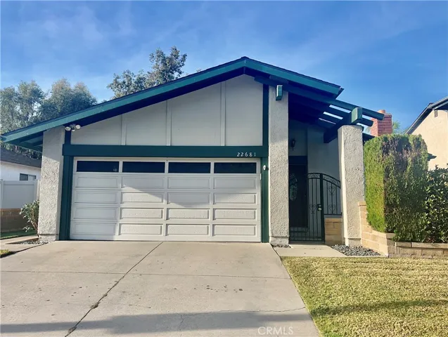 22681 Via Santa Maria, Mission Viejo, California 92691