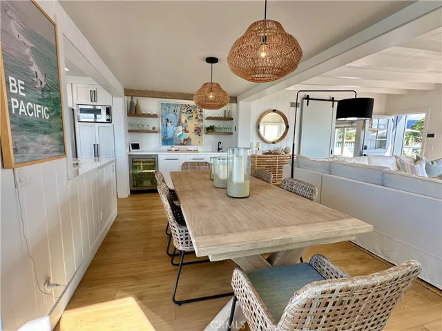252 Grandview Street, Laguna Beach, California 92651