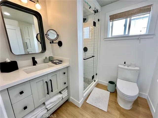 252 Grandview Street, Laguna Beach, California 92651