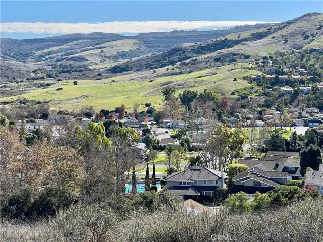 7 Sunburst, Irvine, California 92603