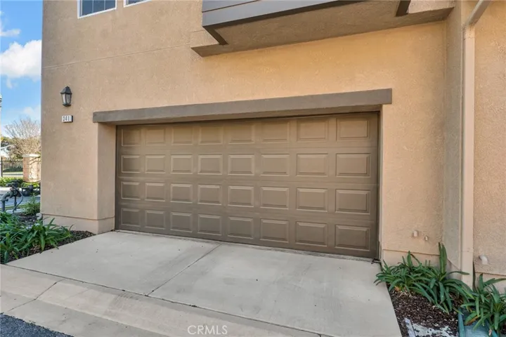 341 Feather River Place 42, Oxnard, California 93036