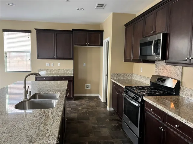 15340 Sugar Cane Lane, Fontana, California 92336