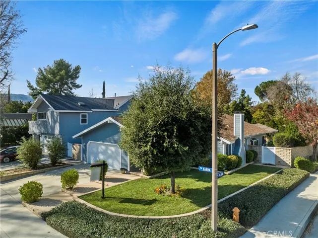 23427 Via Barra, Valencia, California 91355