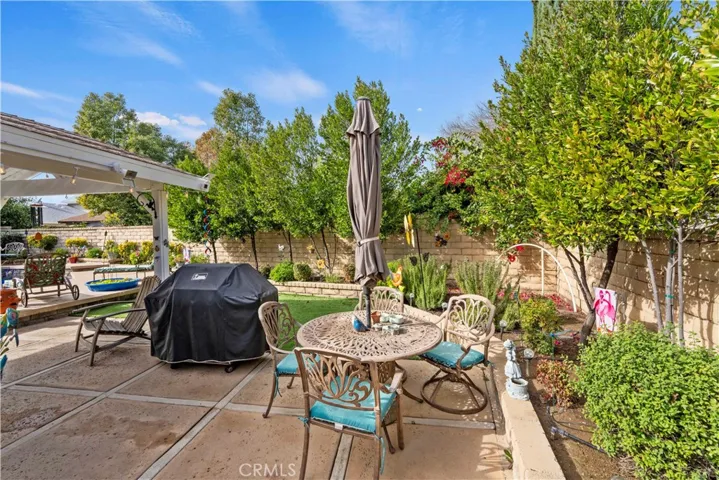 23427 Via Barra, Valencia, California 91355