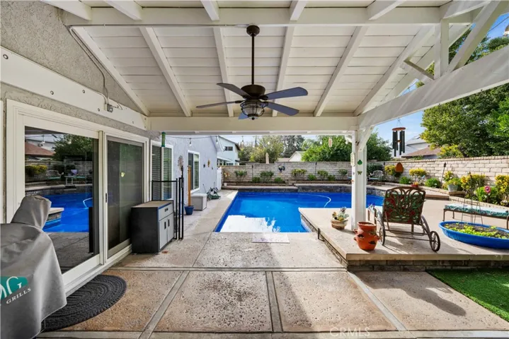 23427 Via Barra, Valencia, California 91355