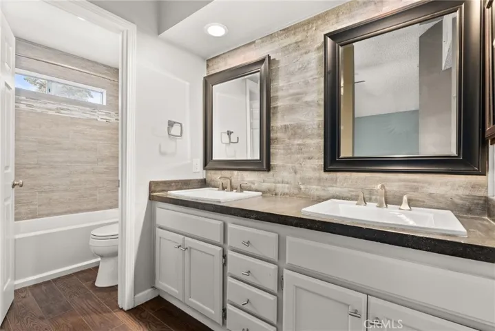 Primary bath