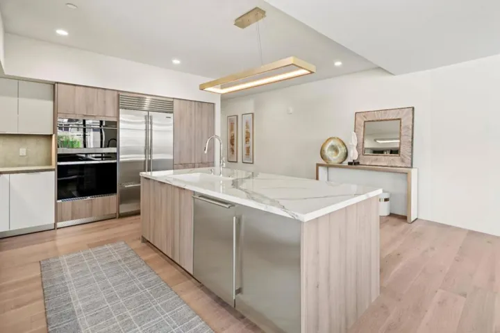 520 Lighthouse Avenue Unit 202, Pacific Grove, California 93950