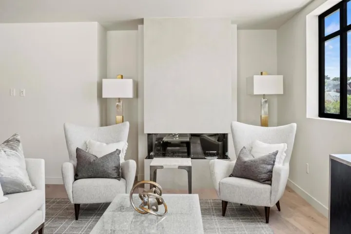520 Lighthouse Avenue Unit 202, Pacific Grove, California 93950