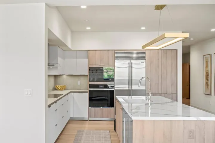 520 Lighthouse Avenue Unit 202, Pacific Grove, California 93950