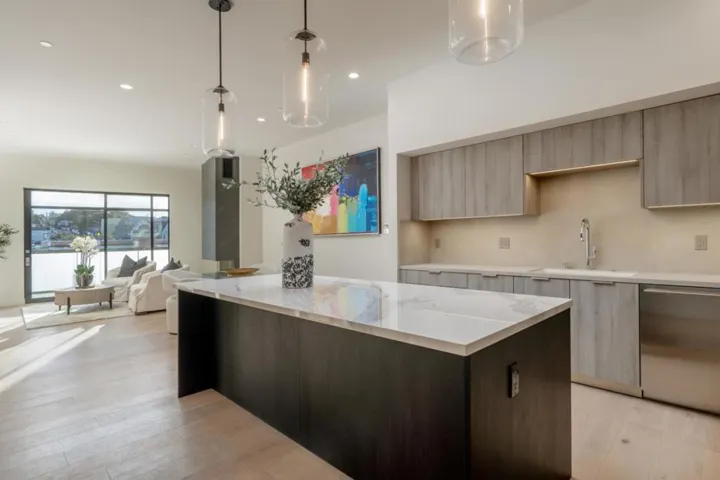 520 Lighthouse Avenue 303, Pacific Grove, California 93950