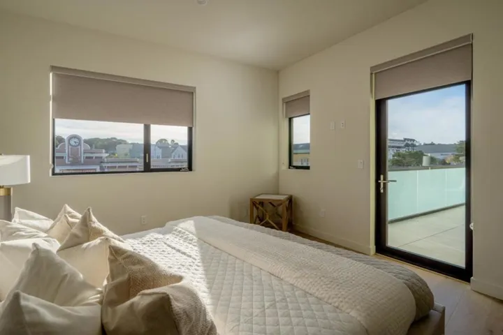 520 Lighthouse Avenue 303, Pacific Grove, California 93950
