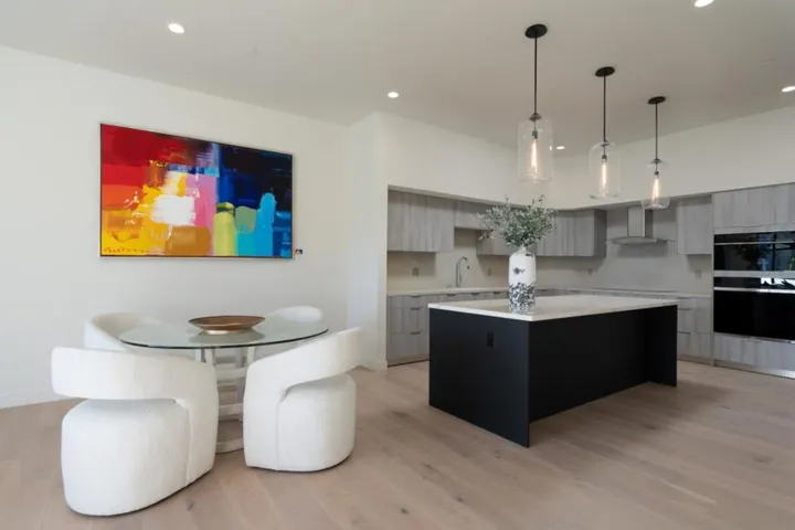 520 Lighthouse Avenue 303, Pacific Grove, California 93950
