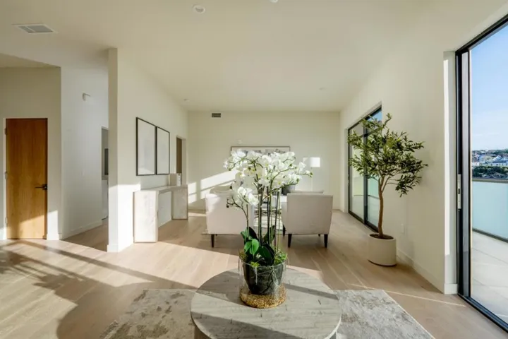520 Lighthouse Avenue 303, Pacific Grove, California 93950