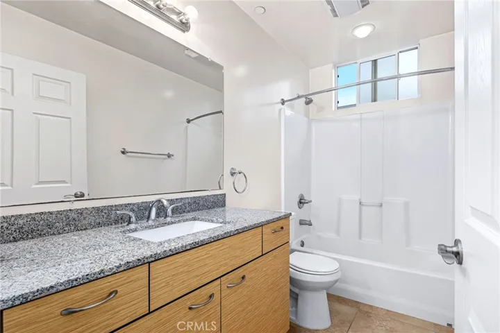 3863 Huron, Culver City, California 90232