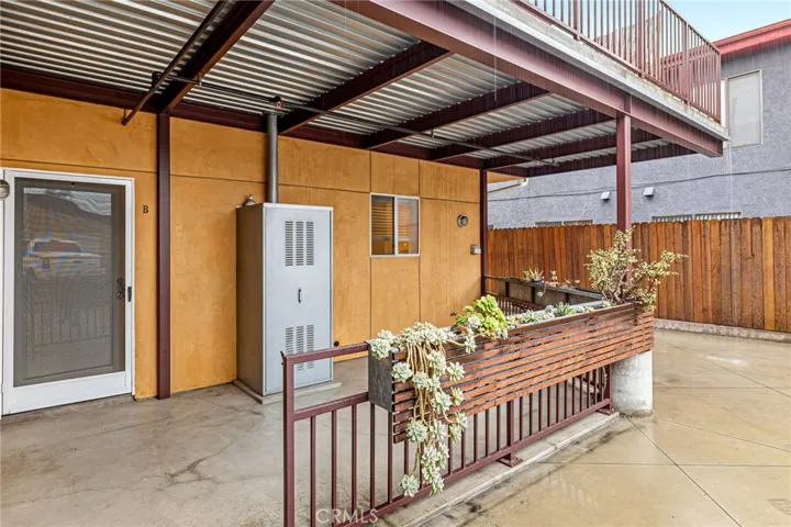 3863 Huron, Culver City, California 90232