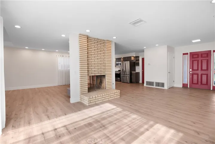 1530 W Kildare Street, Lancaster, California 93534