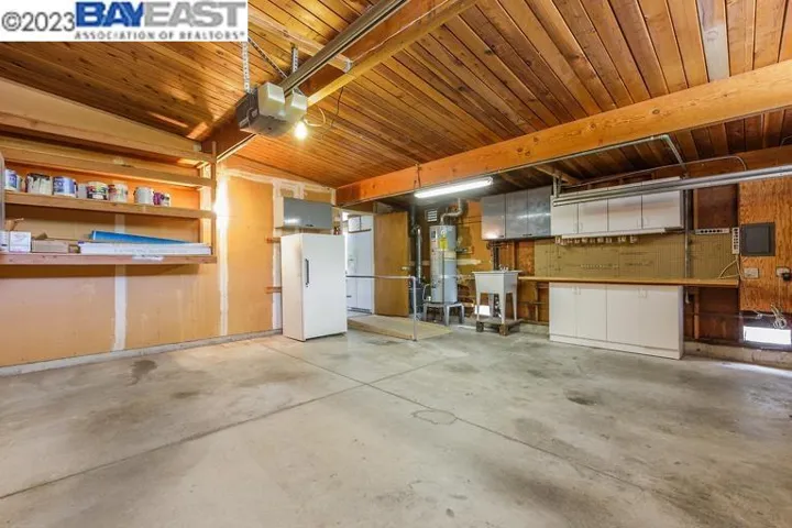 5943 Greenridge Rd, Castro Valley, California 94552