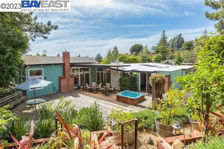 5943 Greenridge Rd, Castro Valley, California 94552