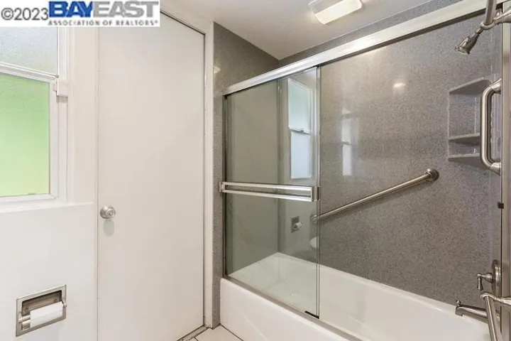 5943 Greenridge Rd, Castro Valley, California 94552