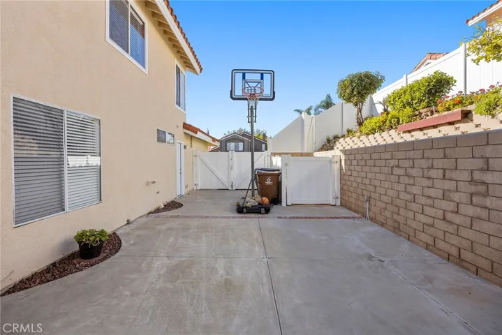 Gated parking, basketball area, set up pickleball and more!