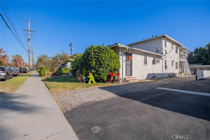5654 Kester Avenue, Van Nuys, California 91411