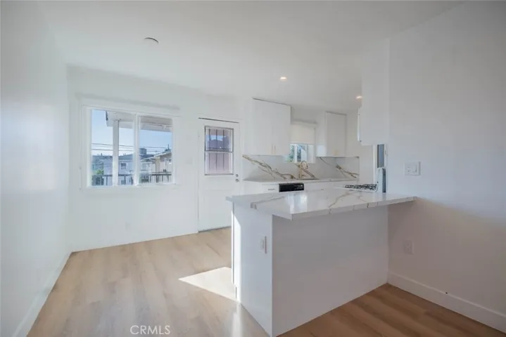 5654 Kester Avenue, Van Nuys, California 91411