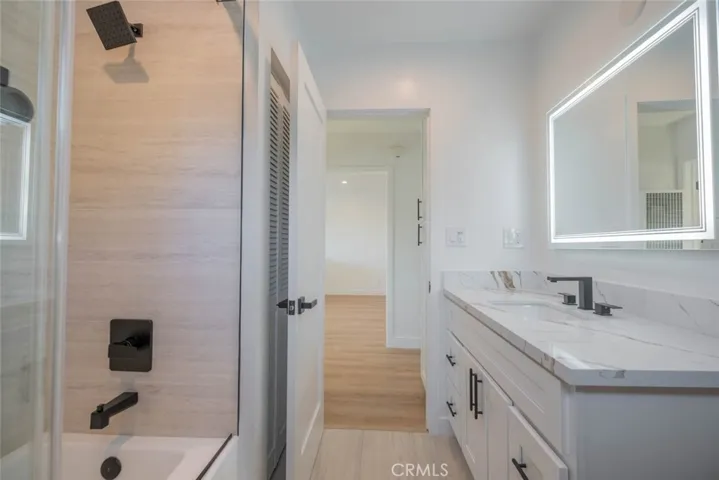 5654 Kester Avenue, Van Nuys, California 91411