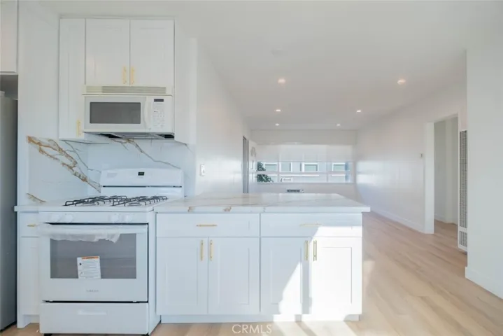 5654 Kester Avenue, Van Nuys, California 91411