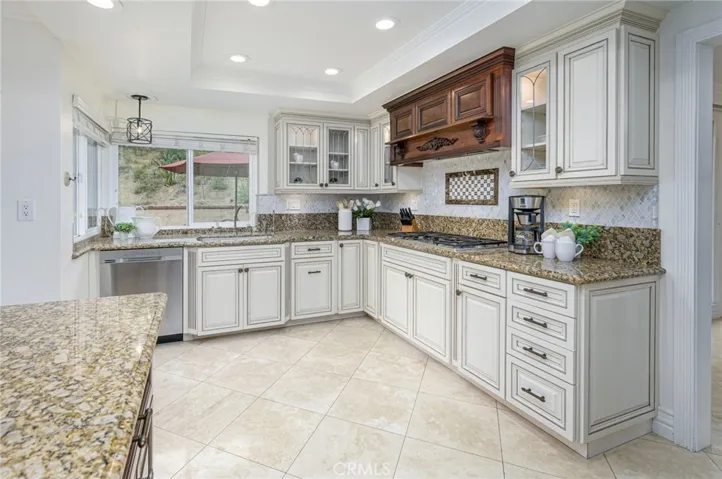 4373 Smoketree Avenue, Yorba Linda, California 92886