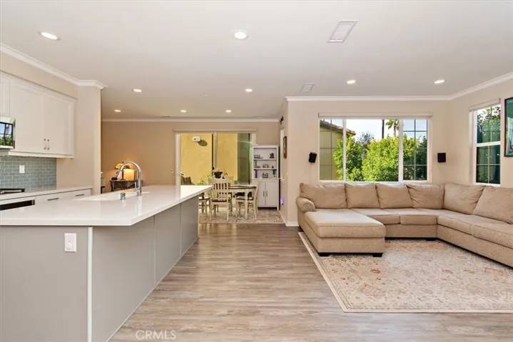 45175 Via Vela, Temecula, California 92592