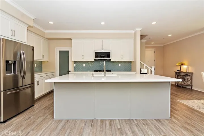 45175 Via Vela, Temecula, California 92592