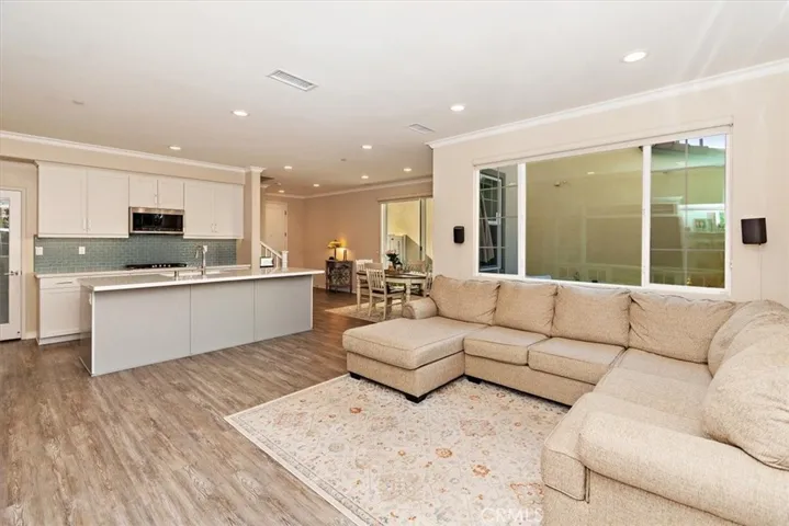 45175 Via Vela, Temecula, California 92592