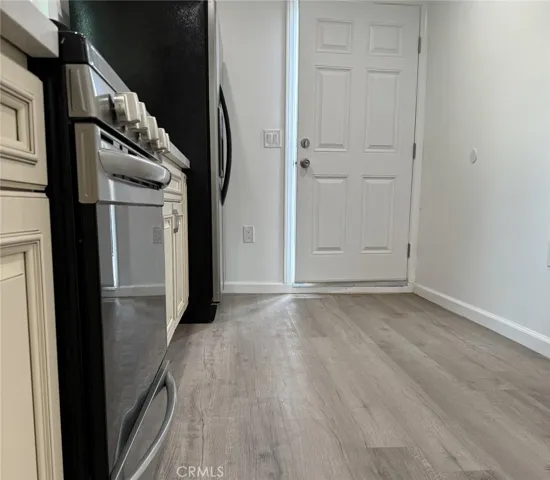 7317 White Oak Avenue, Reseda, California 91335