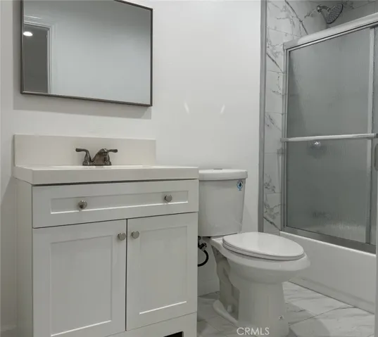 7317 White Oak Avenue, Reseda, California 91335