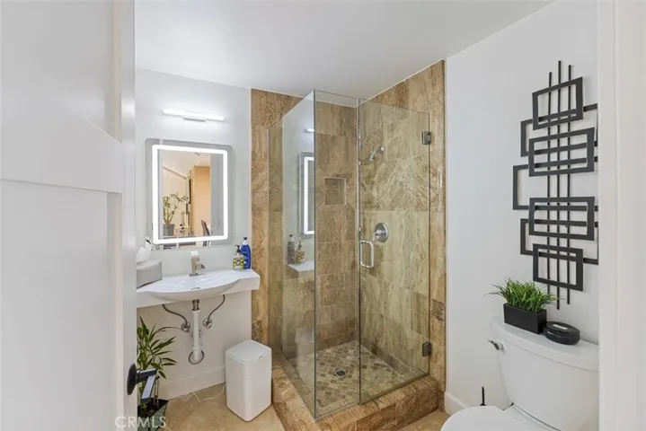 1312 Dover Drive, Newport Beach, California 92660