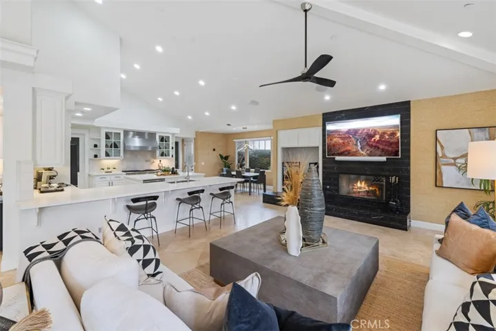 1312 Dover Drive, Newport Beach, California 92660