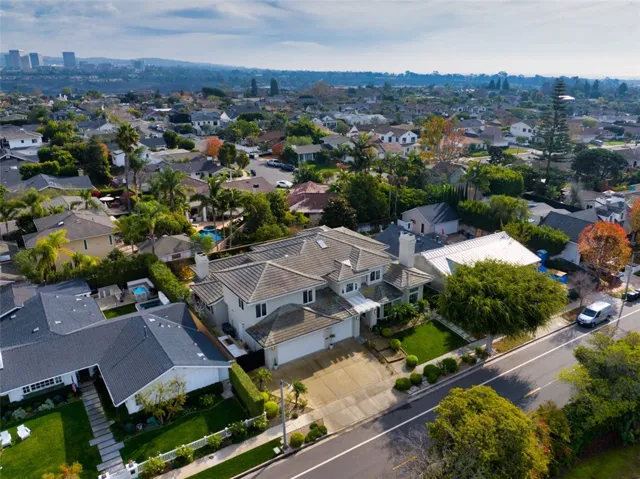 1312 Dover Drive, Newport Beach, California 92660
