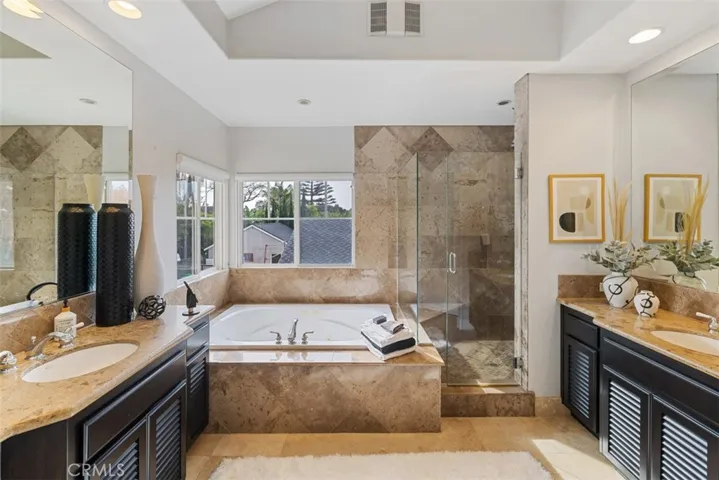 1312 Dover Drive, Newport Beach, California 92660